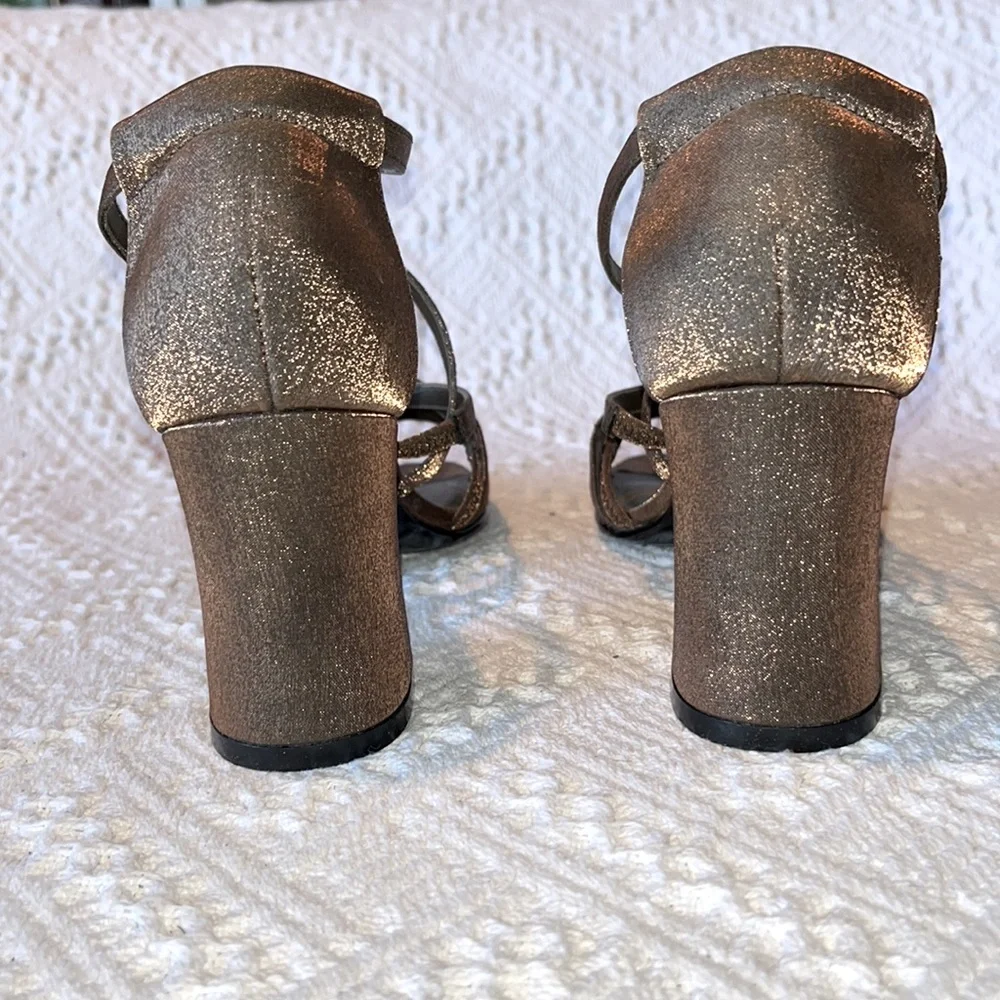 Mootsies Tootsies Collection Sparkly Bronze Fabric Sandals 6.5 M - Picture 3 of 8